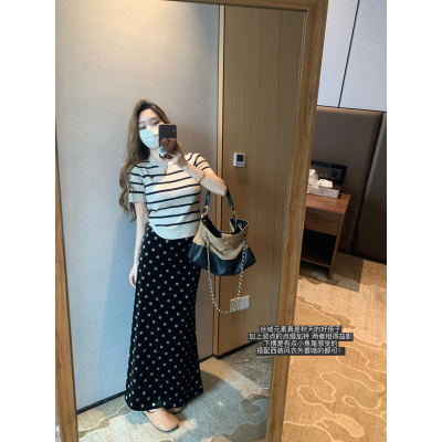（吴大笑）奶盐芝士～法式优雅气质波点丝绒鱼尾裙显瘦百搭半身裙