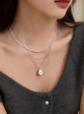 小众简约风不规则珍珠吊坠项链女ins百搭叠戴锁骨链轻奢高级颈链