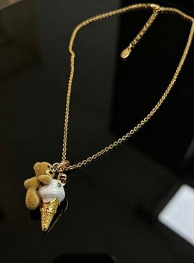 甜美少女精致冰激凌小熊项链复古百搭高级感金色吊坠饰品精致配饰