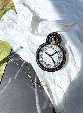 TRstudio刺绣串珠表盘手机壳气囊支架手作钻石适用于iphone13安卓