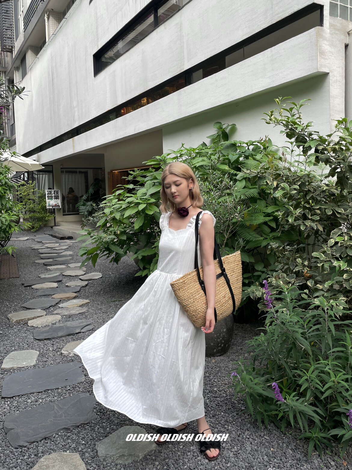 OLDISH 夏季氛围感白色连衣裙女显瘦仙仙法式无袖吊带长裙