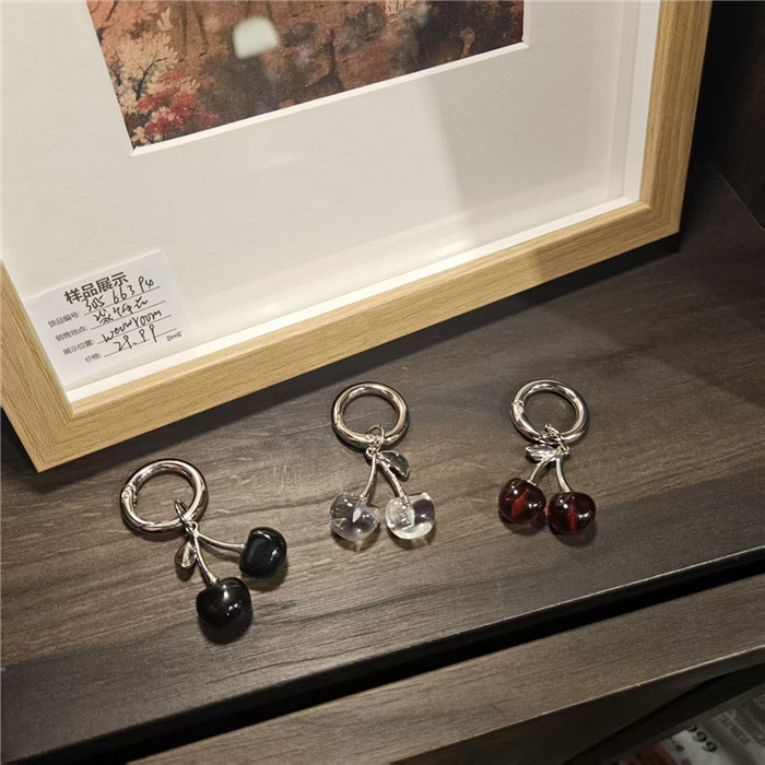小樱桃钥匙扣可爱耳机包挂饰