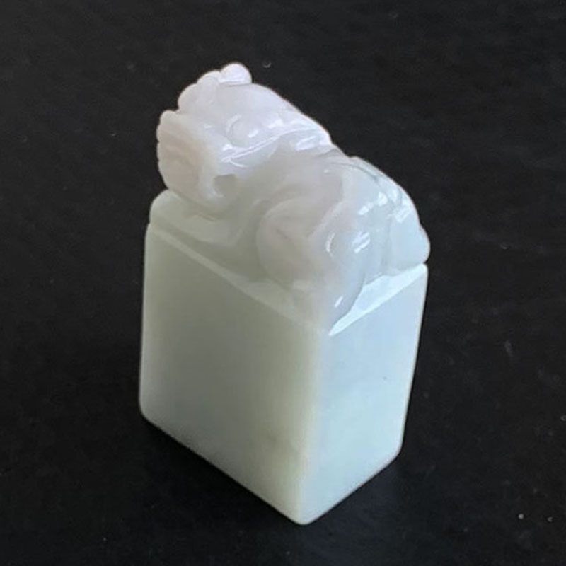 天然翡翠雕刻貔貅印章