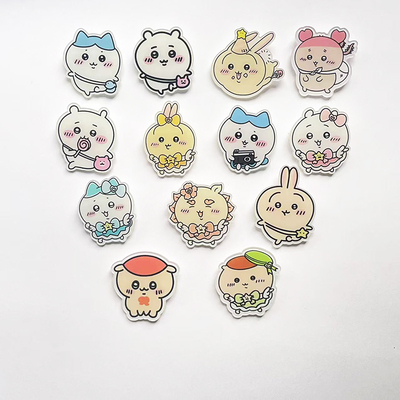 可爱chiikawa吉伊表情胸针小八学生毕业礼物学生书包笔袋装饰徽章