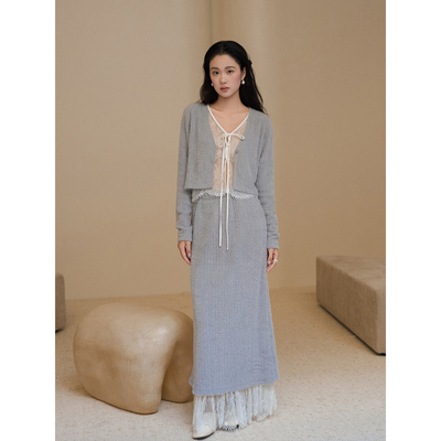 签儿秋冬蕾丝拼接刺绣针织套装