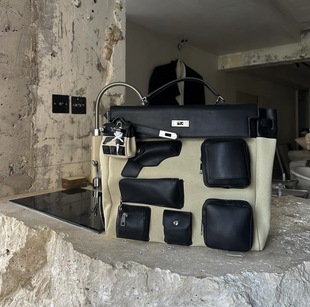 【王宝妞】MEBAG米白色款 女王原创恶搞中性通勤大包知识力量美