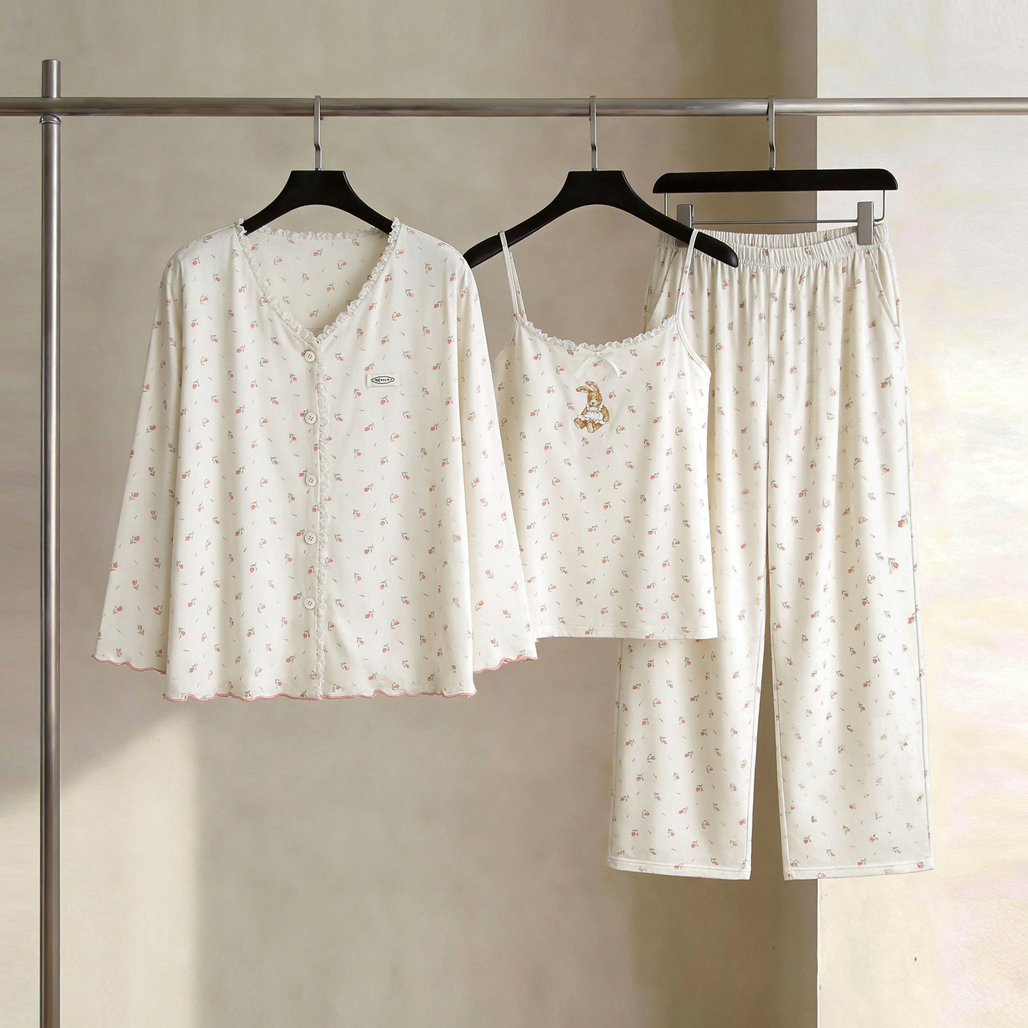 SLEEPTIGHT柔软莫代尔睡衣女款夏季吊带长裤精致碎花带胸垫三件套