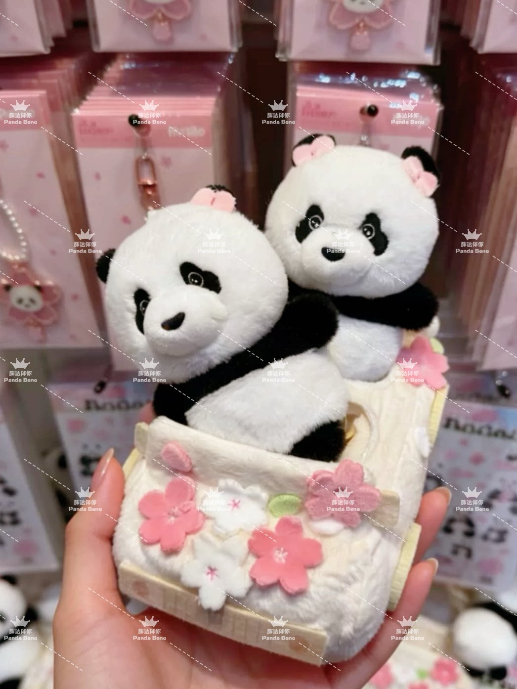 睿宝辉宝汽车玩偶爱宝乐园代购宝家族周边宝家族樱花季睿辉小汽车