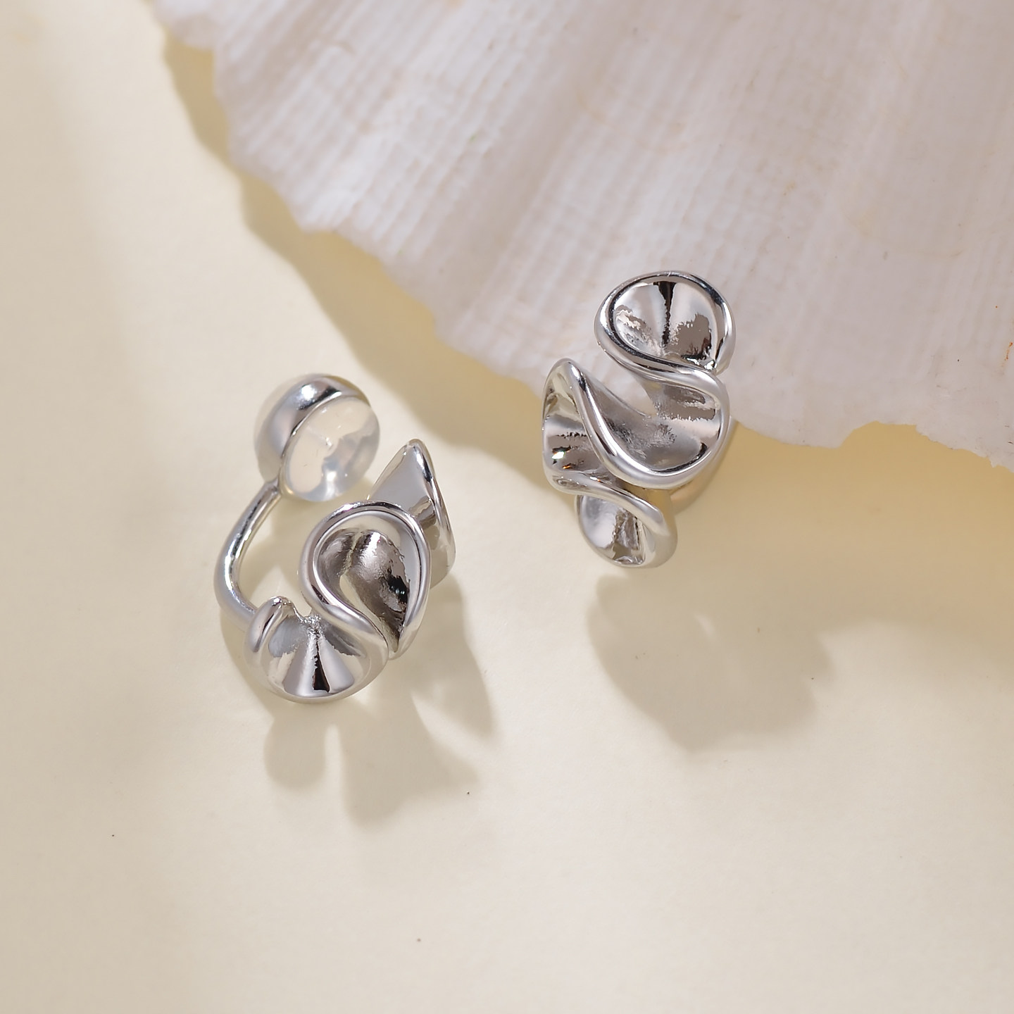 法式小众感褶皱无耳洞耳夹