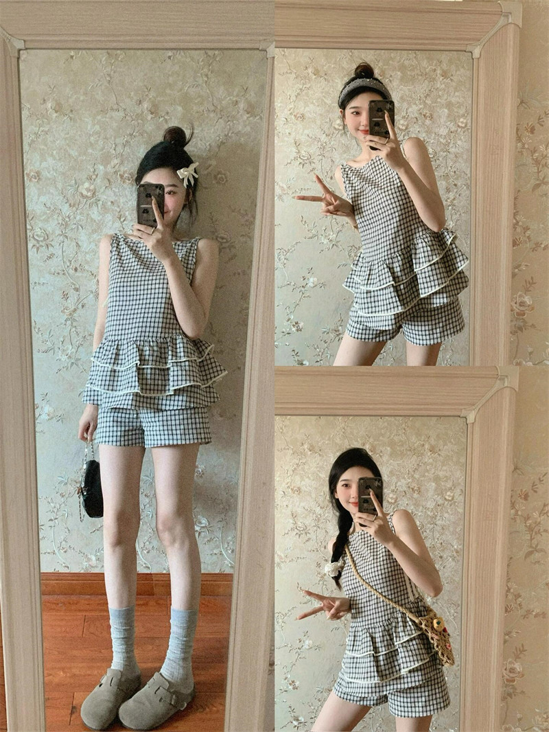 法式小香风套装女夏季复古格子荷叶边上衣辣妹高腰显瘦短裤两件套
