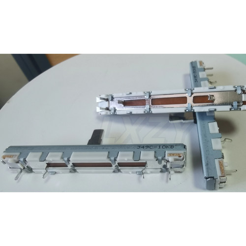 直滑单联电位器B10K轴长10MM