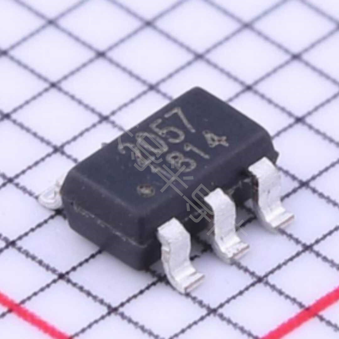 原装RS2057XH封装SOT-23-64.5Ω低电压SPDT模拟开关 - 实物图