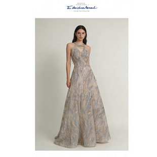 女士挂脖刺绣金色大摆深V高端主持人晚宴走秀歌手北京服装租赁