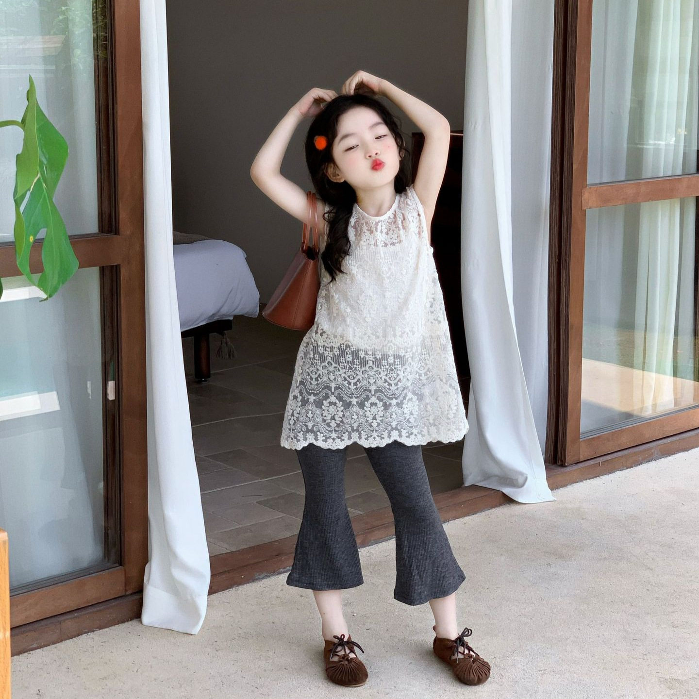 GLP KISS韩系童装26夏季女童蕾丝无袖连衣裙中长款背心七分喇叭裤