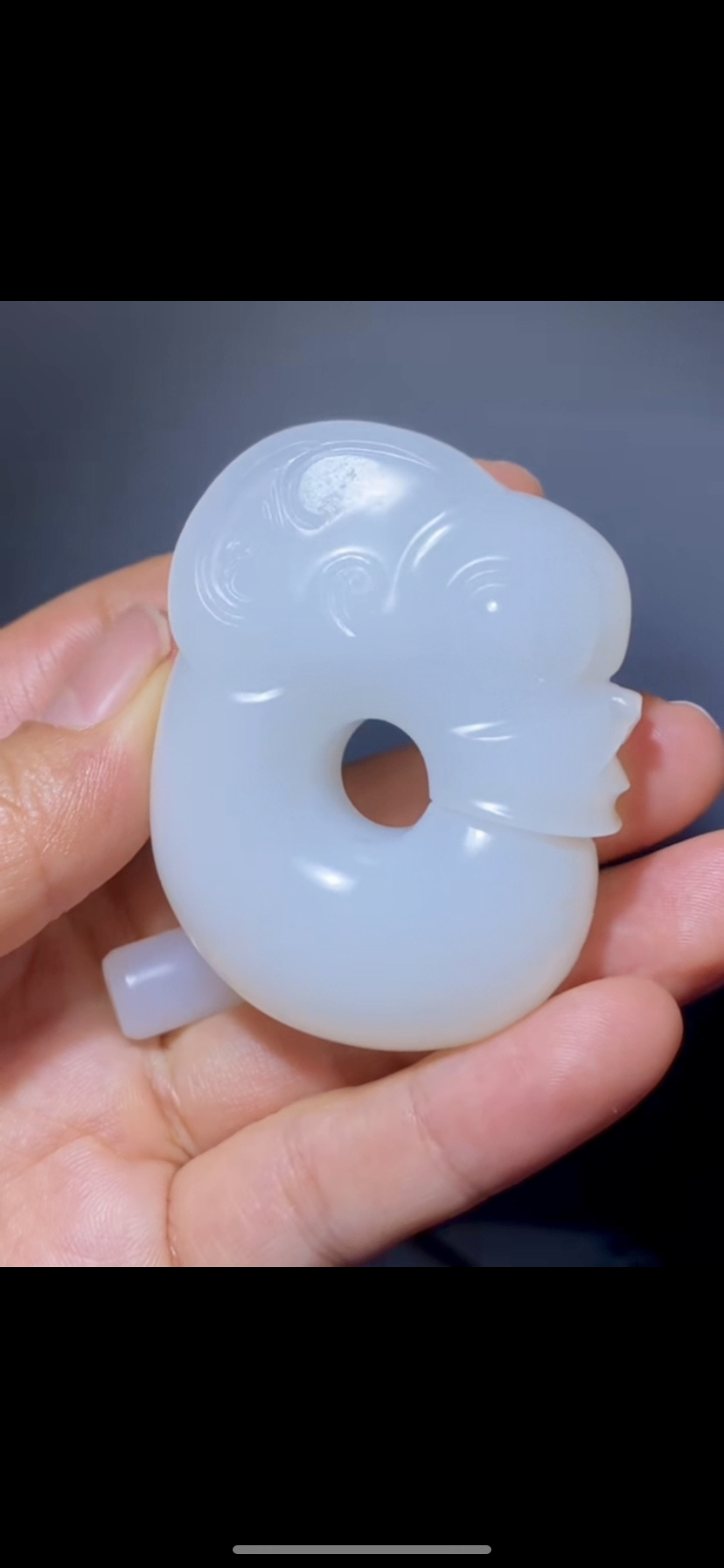精品新疆和田玉籽料玉猪龙一级白温润细腻玉种老糯51×40×17.5mm