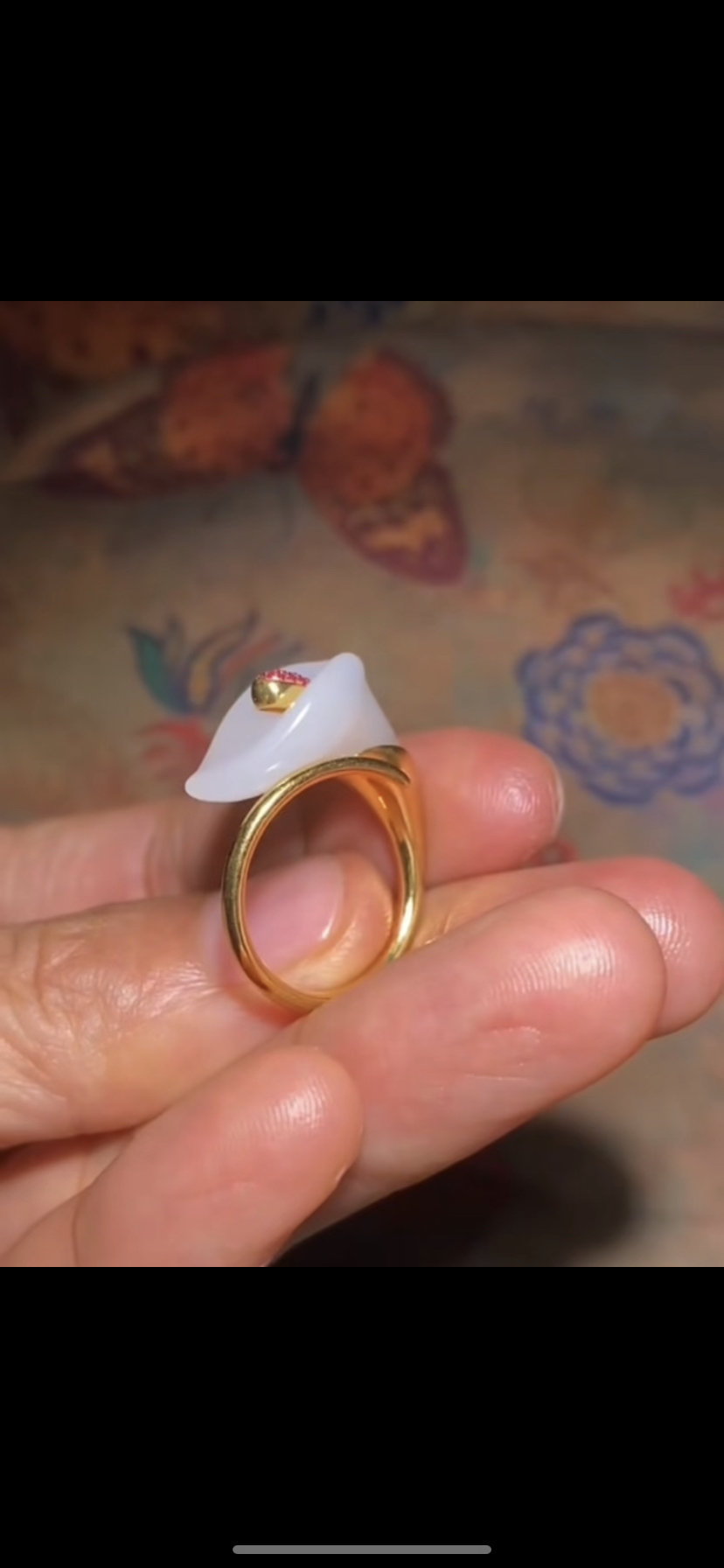 精品新疆和田玉籽料 兰花戒指 18K镶嵌 一级白细腻 设计款内径16