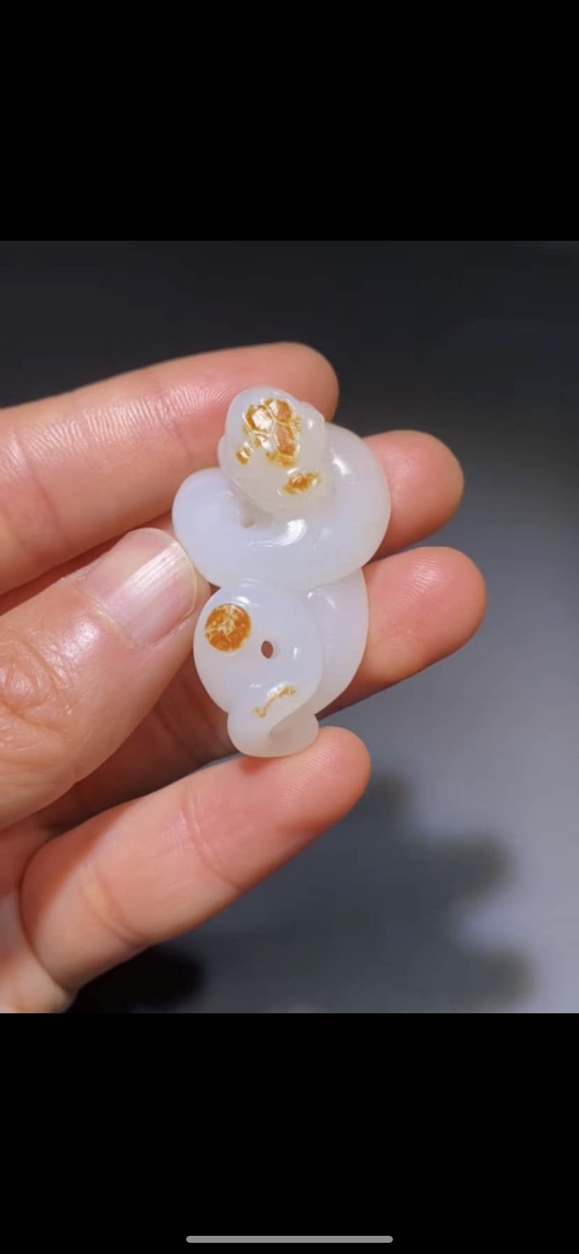 精品新疆和田玉籽料 生肖蛇腰缠万贯一级白洒金皮 天然正品带证书