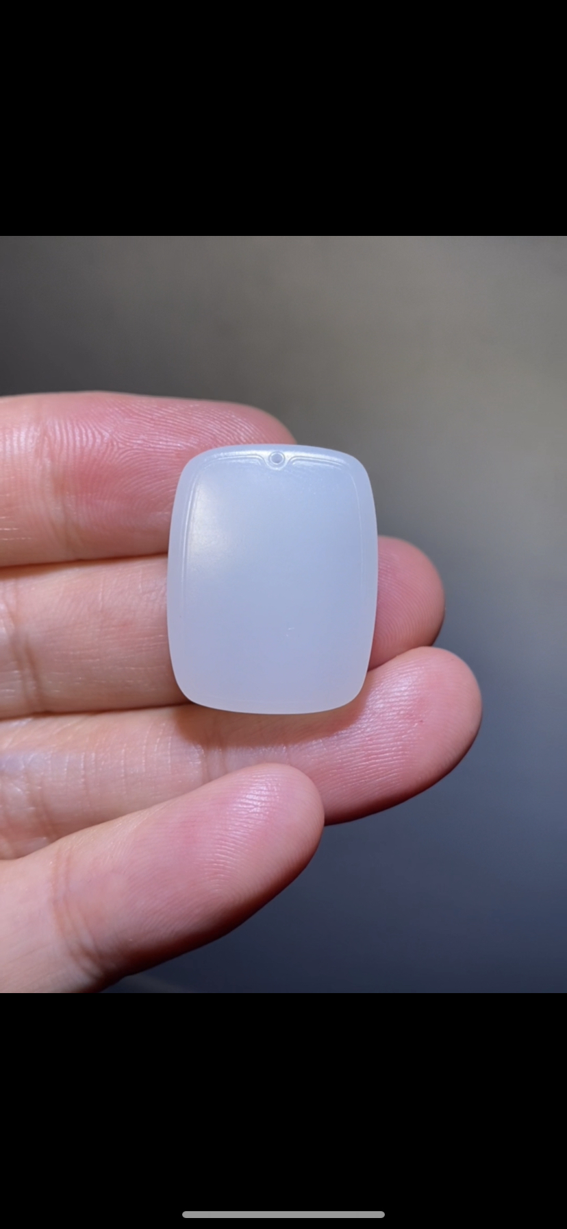 高品质新疆和田玉籽料平安无事牌 一级白油糯无死角过灯40-30-9mm