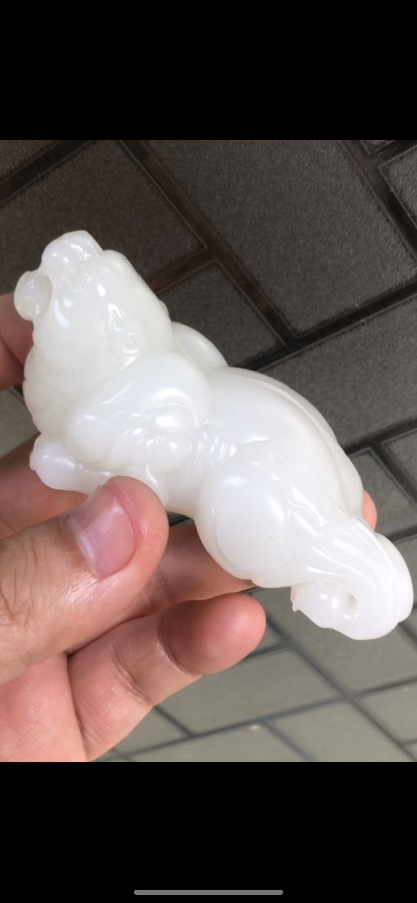 天然高品质新疆和田籽料老虎望天吼貔貅把件摆件收藏级正品带证书