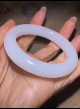 精品新疆和田玉籽料手镯 一级白 油性好脂粉足玉种糯温润细腻58mm