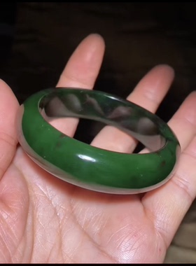 和田玉碧玉 宽版小圈口手镯 亮眼的帝王绿浓郁纯正油性好内径50mm