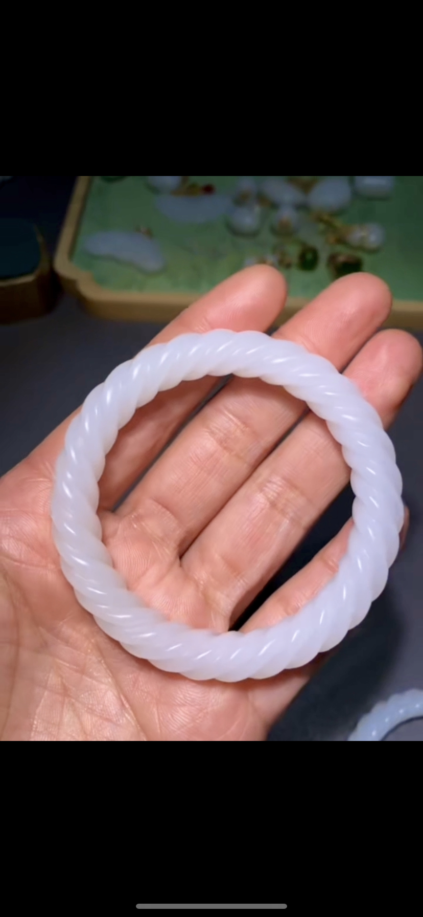 精品新疆和田玉籽料 绞丝镯 麻花镯 一级白 油性脂粉好  内径51mm