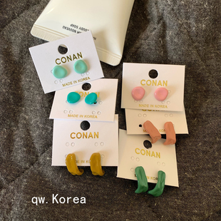 韩国进口耳钉油彩色迷你小豆子耳环别致小巧轻便可爱滴油耳饰品女