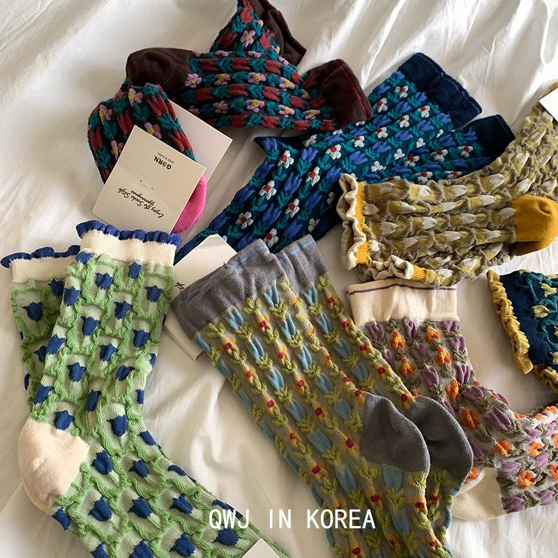 浓郁复古设计 韩国进口小众花朵浮雕花边袜子女式秋冬棉袜中筒袜