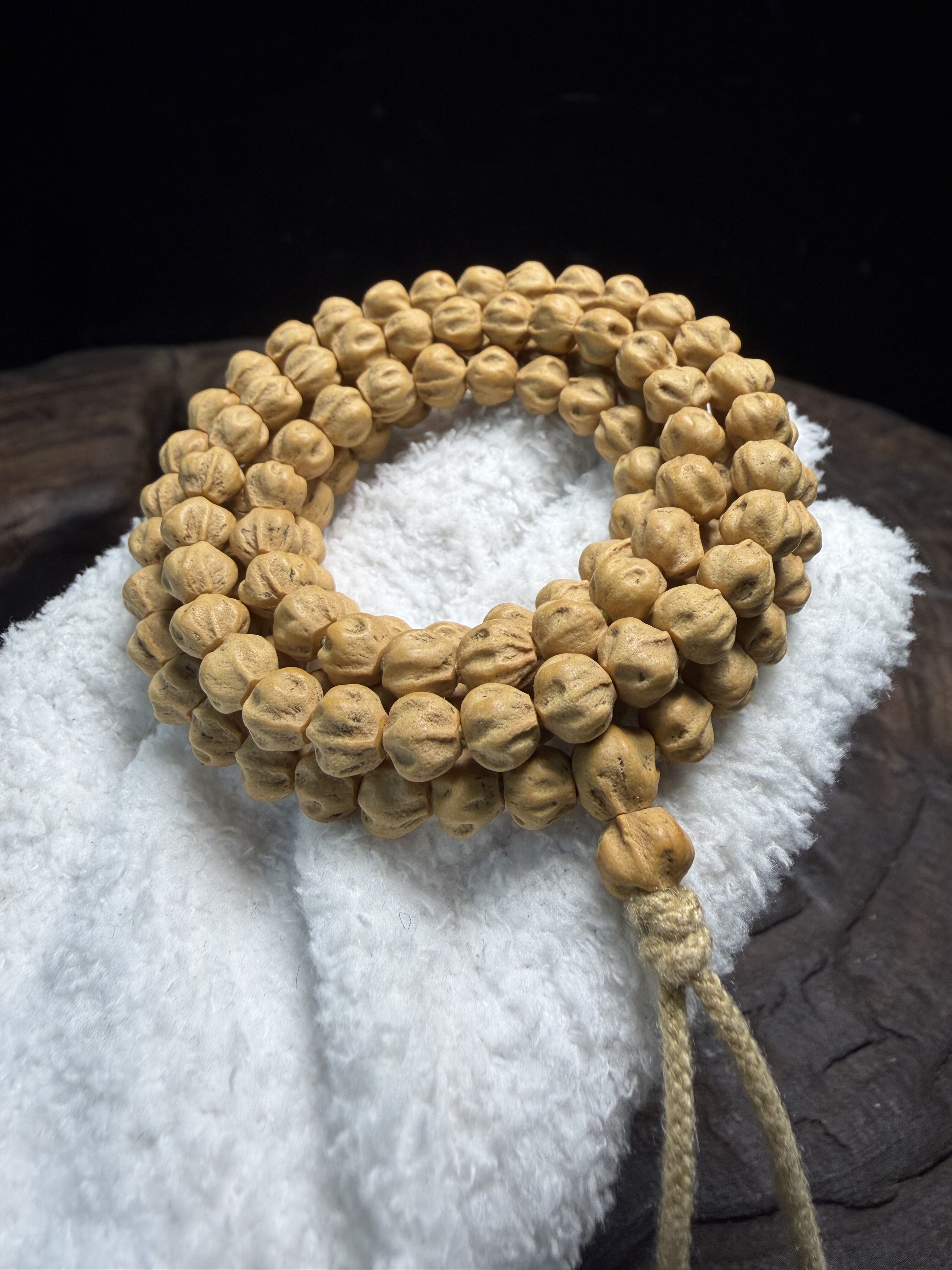 热振百香籽微切白芽粉油皮6mm高油密108长串文玩挂脖玉化皮莲花