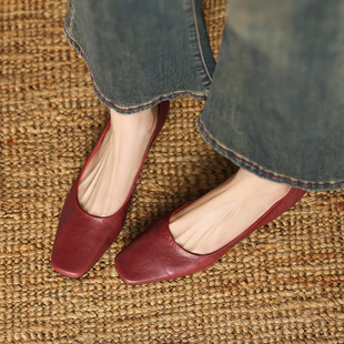 2026新款深棕色真皮单鞋女方头低跟浅口通勤复古奶奶鞋日常工作鞋