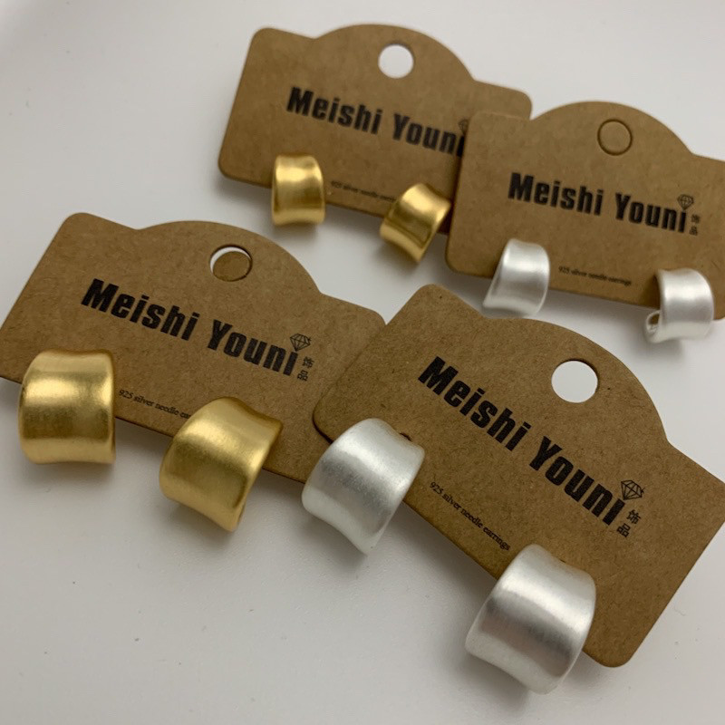 拉丝哑光C型宽面耳环 2025新款高级感冷淡风轻奢气质简约百搭耳圈