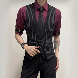 QS805*竖条纹假两件型男短款V领短马甲P50图片