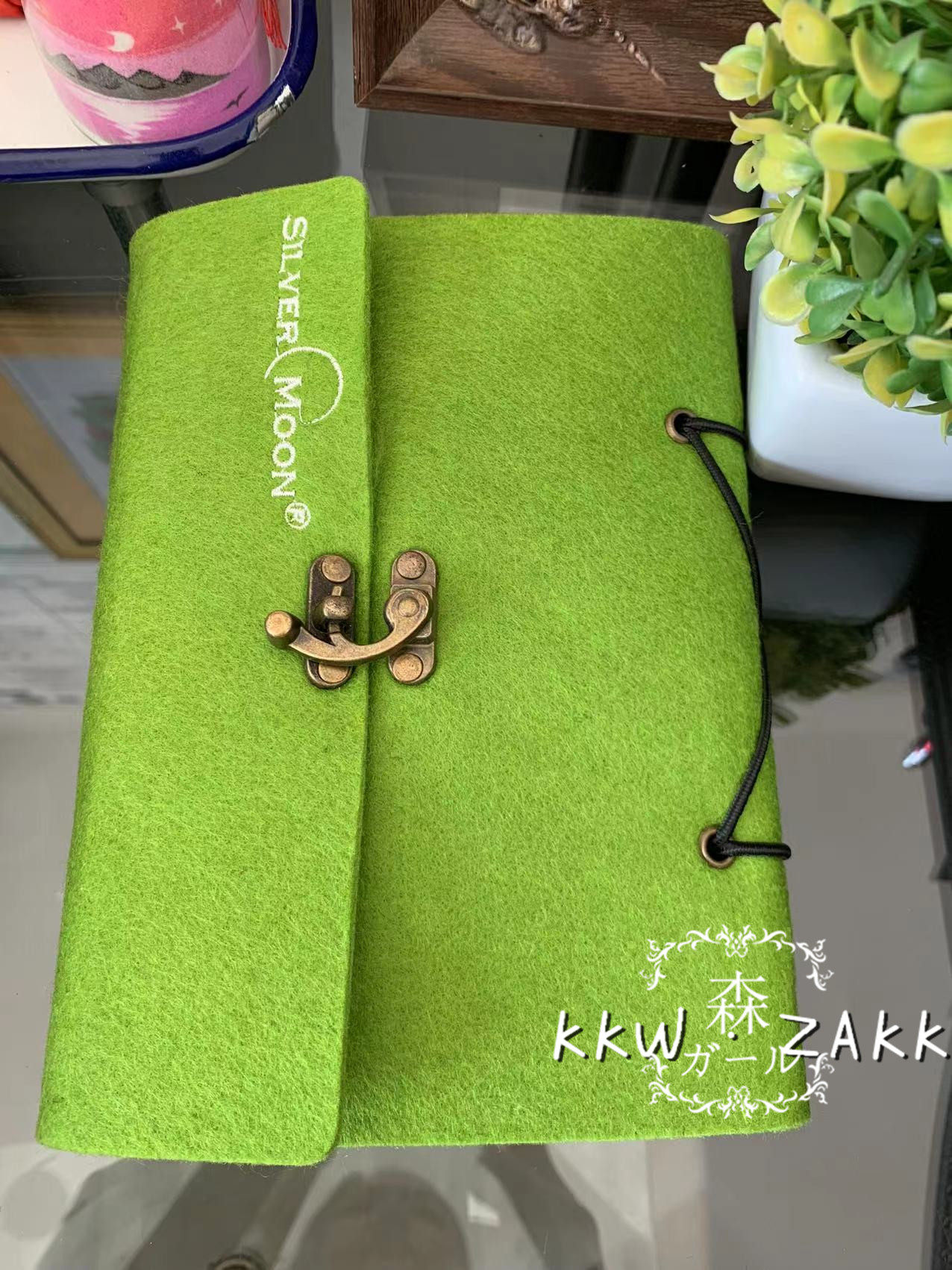 【KKW.ZAKKA】毛毡复古文艺牛皮纸笔记本手账涂鸦手绘笔记本