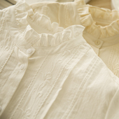 女春压褶设计感立领长袖 复古木耳边衬衫 打底学生衬 法式 月半弯