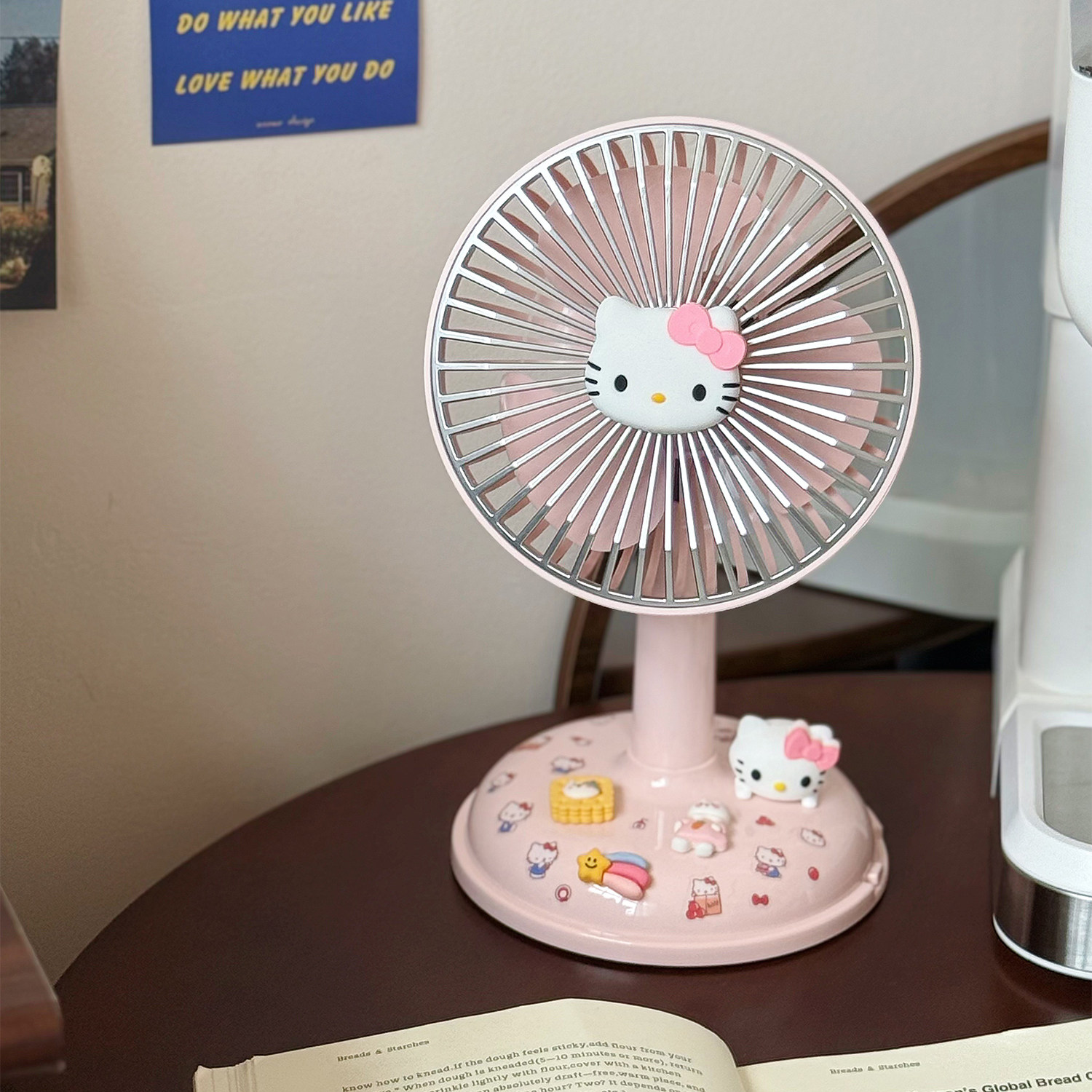 可爱kitty台式风扇学生卡通桌面上课宿舍降温大风力usb充电小风扇