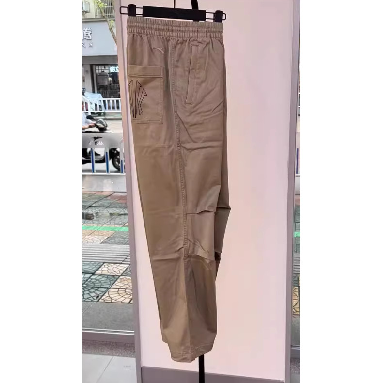 安踏正品男裤2025冬新款欧文篮球宽松直筒梭织运动长裤172541505