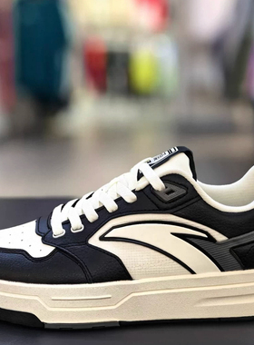 安踏正品男鞋2025秋新款时尚潮街顽板鞋休闲运动小白鞋112538051