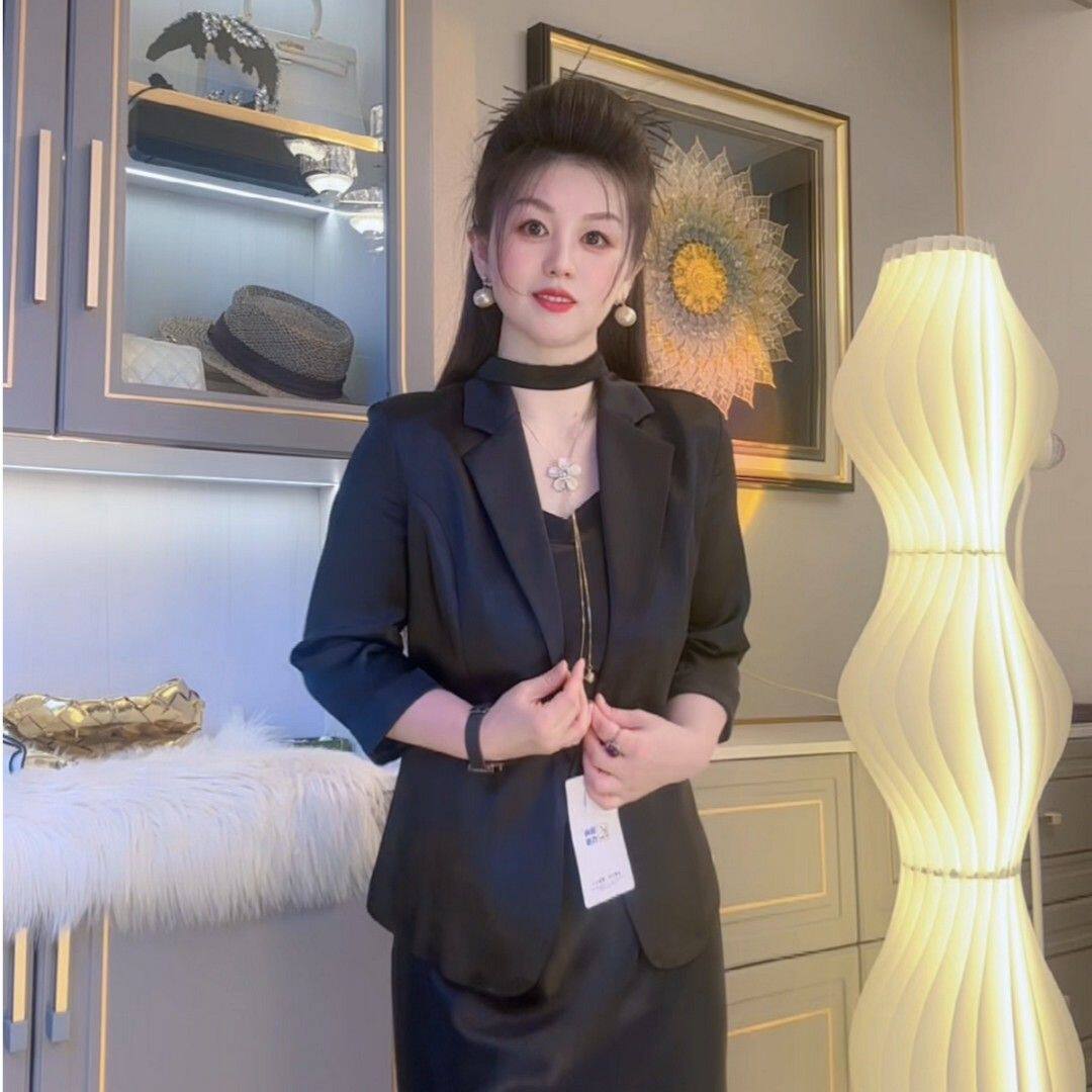 黑色七分袖女西装外套面试通勤