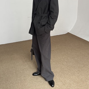 诉说一定是越洗越好看 质感像旧时光 那种 做旧 COLN纯棉休闲裤