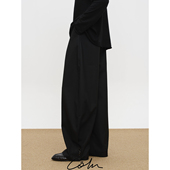 肆意成了弯刀裤 COLN5粒从西装 裤 脚登陆 驳领叛逃 纽扣在纽扣西裤