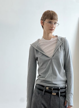 COLN连帽加绒拉链打底长袖T作内搭退可守着体温 进可配于各式外套