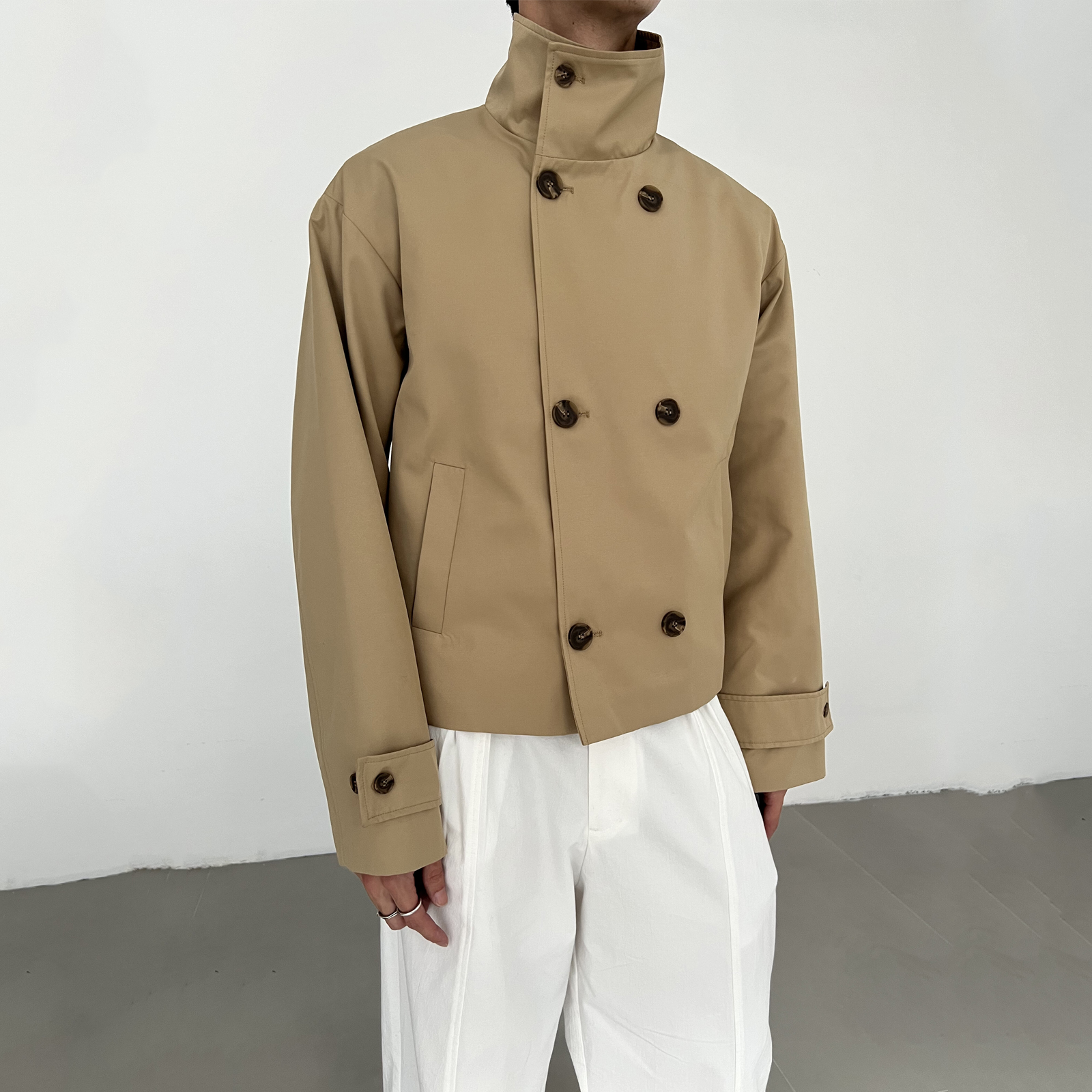 极简风秋冬短款双排扣风衣