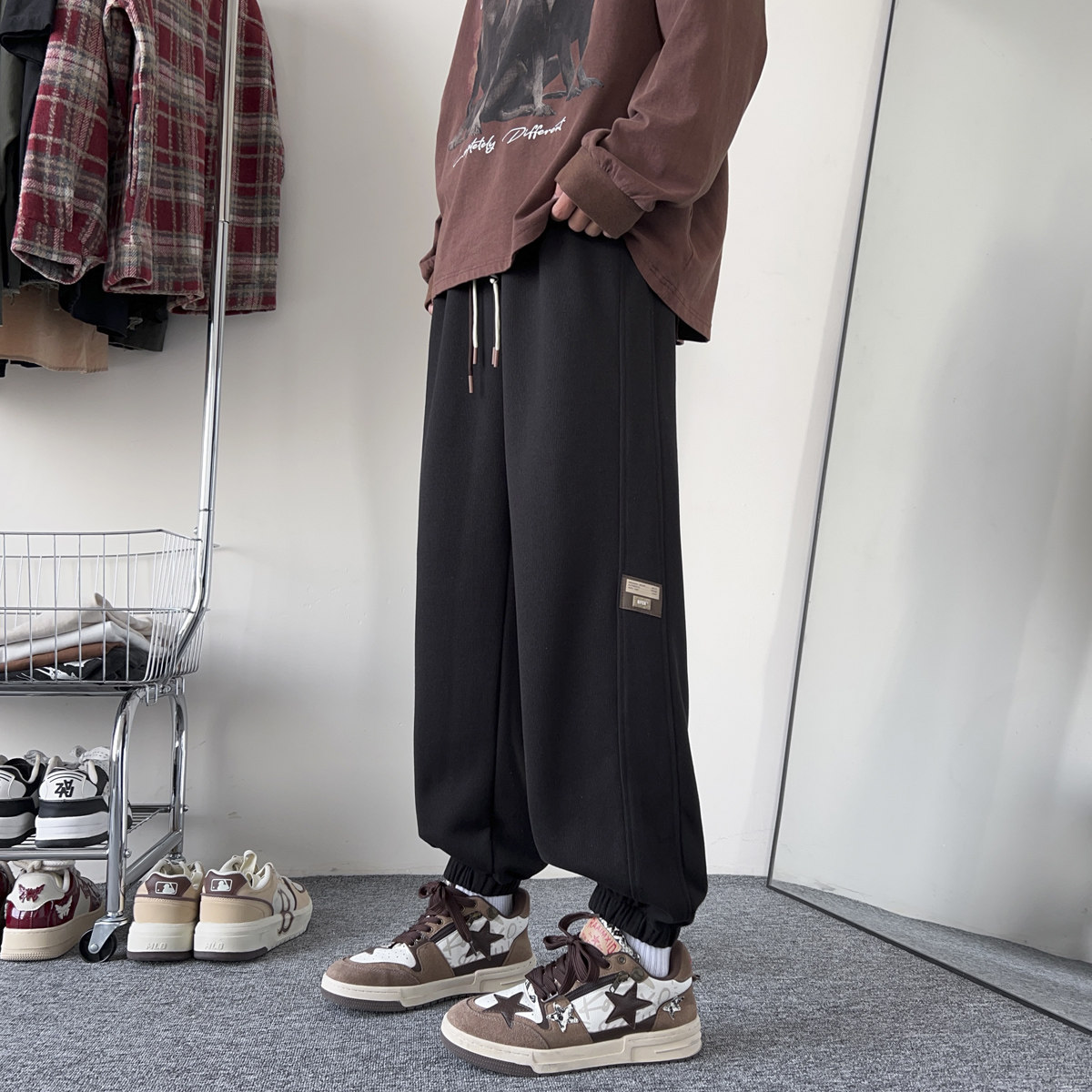 2025春装新款立体剪裁男士休闲裤时尚贴标束脚裤K6695-P45，男装休闲裤，电商A006