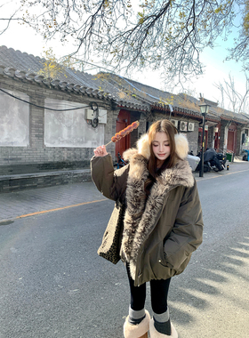 AshySnow芬兰雪境90白鸭绒环保皮草廓形派克羽绒服休闲花苞版翻领