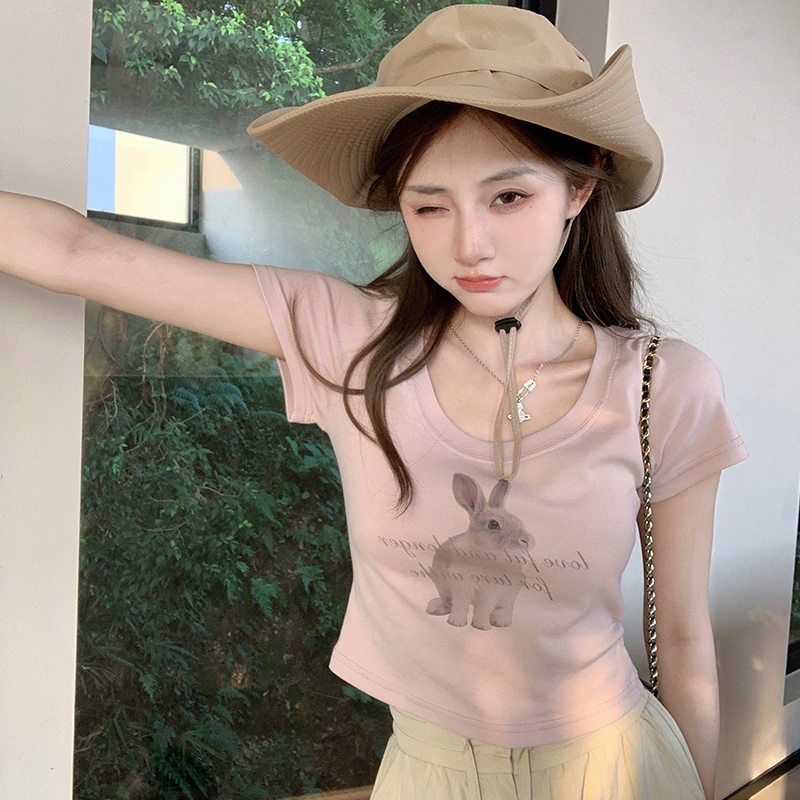 Ashy Snow 乖乖牌~兔子印花大u领T恤女夏季修身减龄甜美短袖上衣高性价比高么？