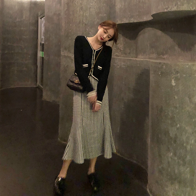 Ashy Snow Swaying and charming Retro grace black and white lattice Fishtail skirt Skirt Mid length version skirtin the Women's clothing/Boutique , Skirts  category - from Buy2taobao.com to provide professional Taobao agent buy service