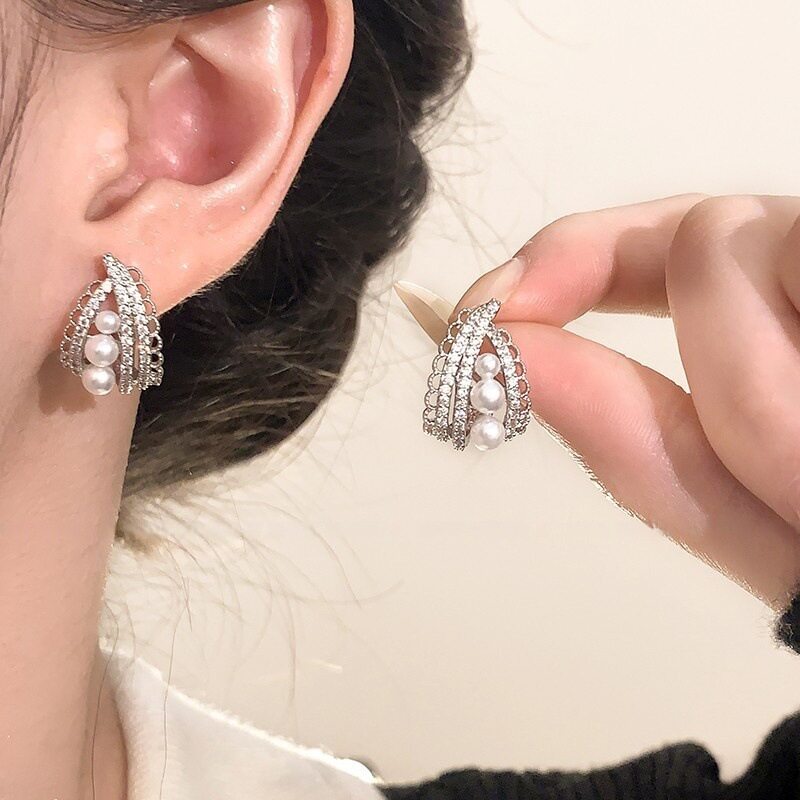 【千亿少女】蕾丝花边珍珠耳环耳夹轻奢时尚百搭耳扣简约银色耳饰