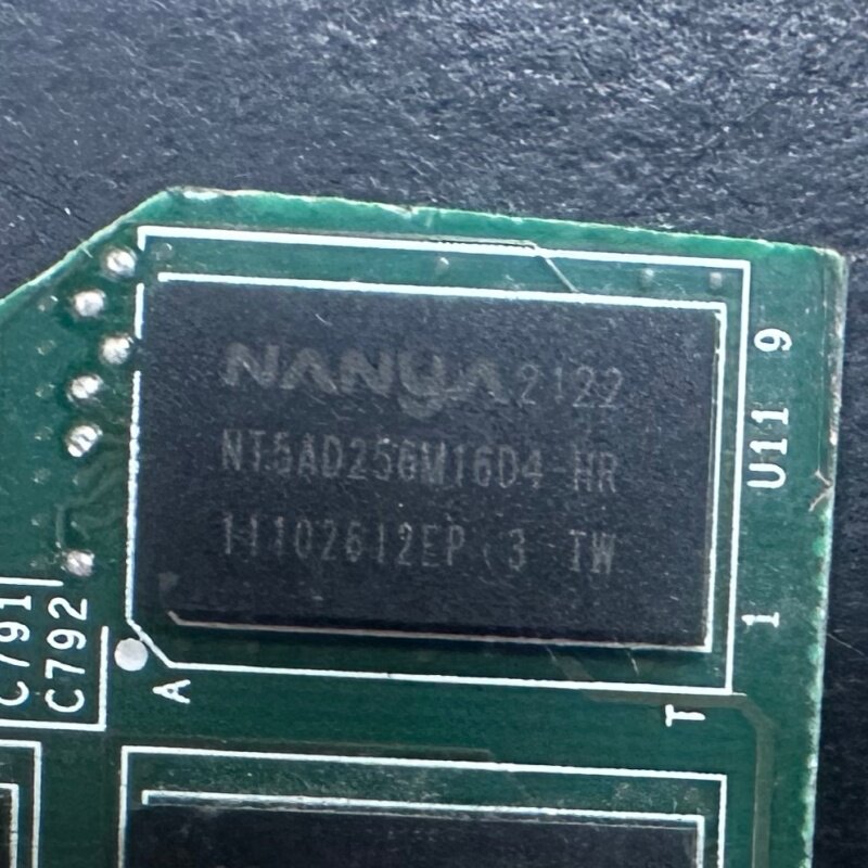 NT5AD256M16D4-HR储存器