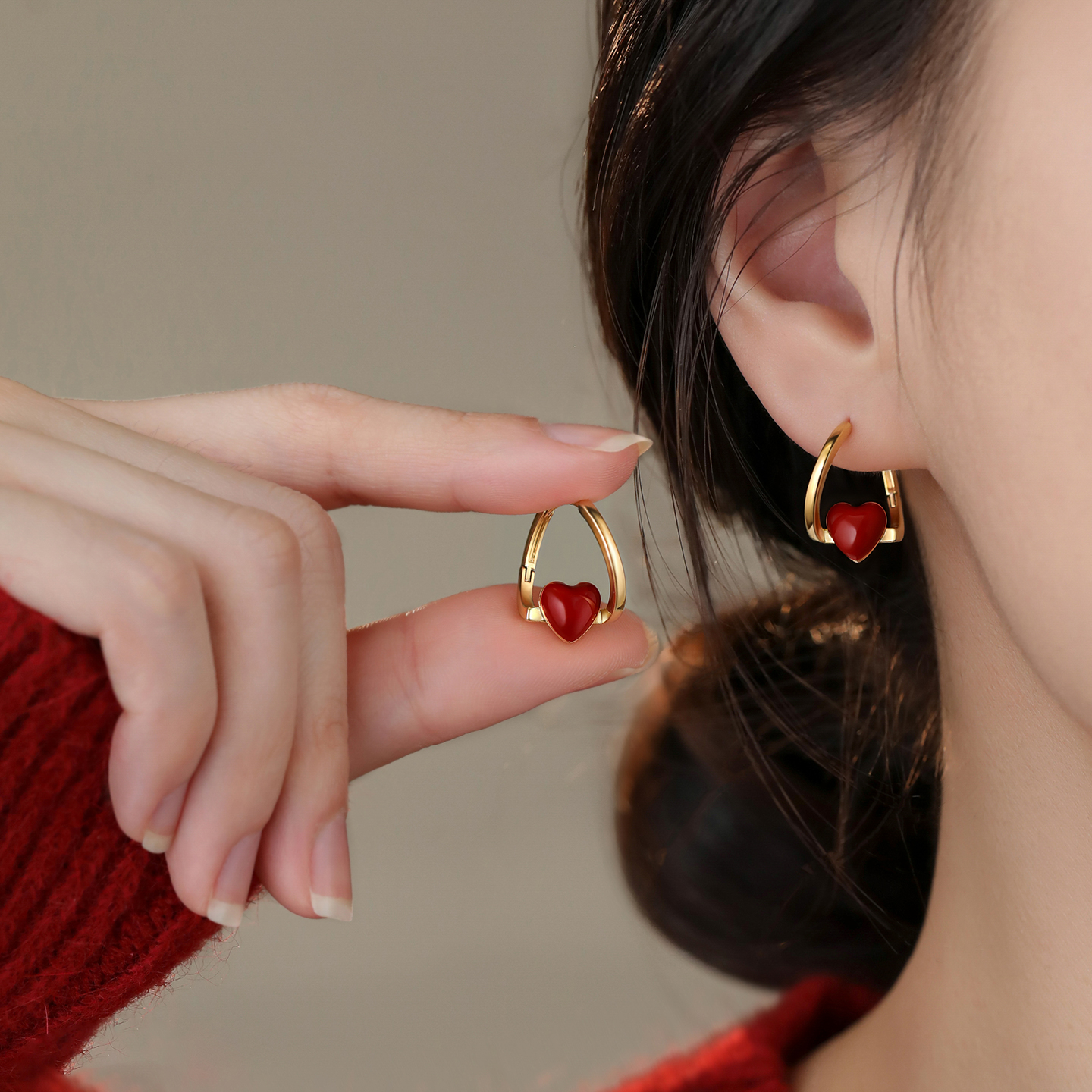 巷南999银红色爱心耳环新年耳饰