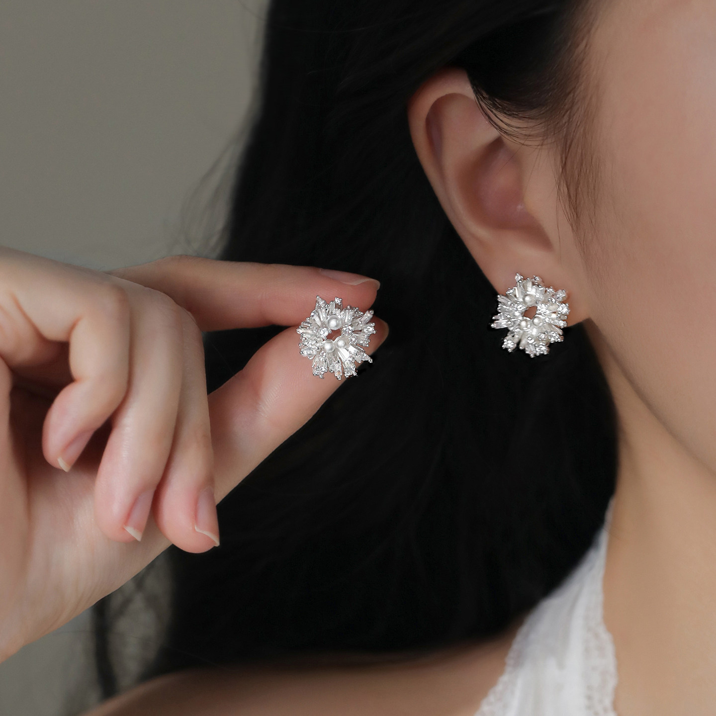 【巷南】999银烟花耳钉轻奢高级感女2025新爆款珍珠耳环小众耳饰,饰品/流行首饰/时尚饰品新,耳钉,淘宝优惠券,粉丝福利购,淘宝优惠卷